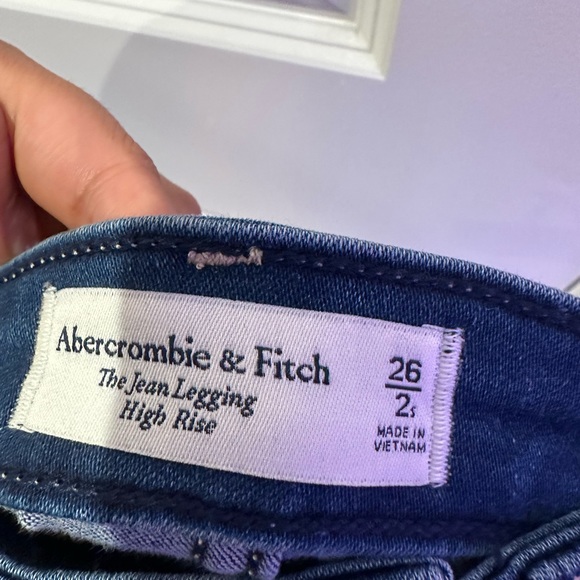 NWT Abercrombie High Rise Jean Legging - Picture 5 of 6